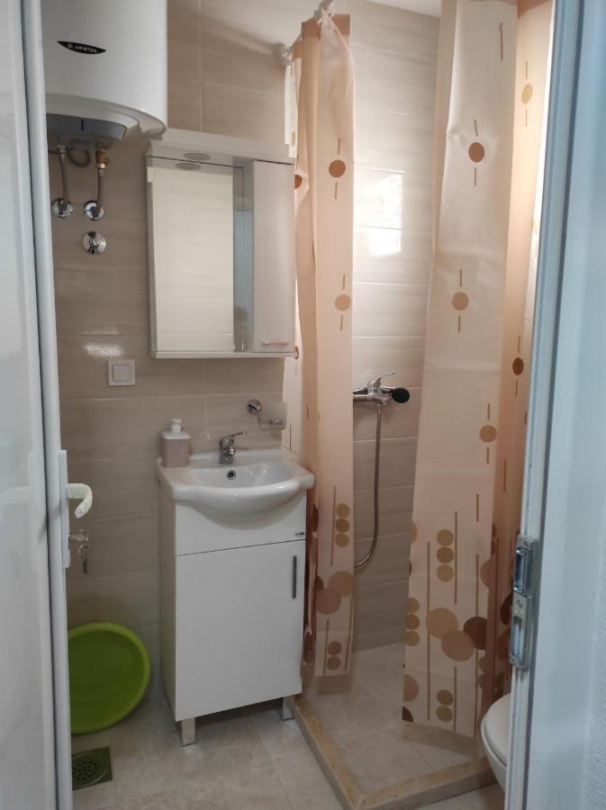 Apartmani Ceca 012 Sutomore Eksteriør billede